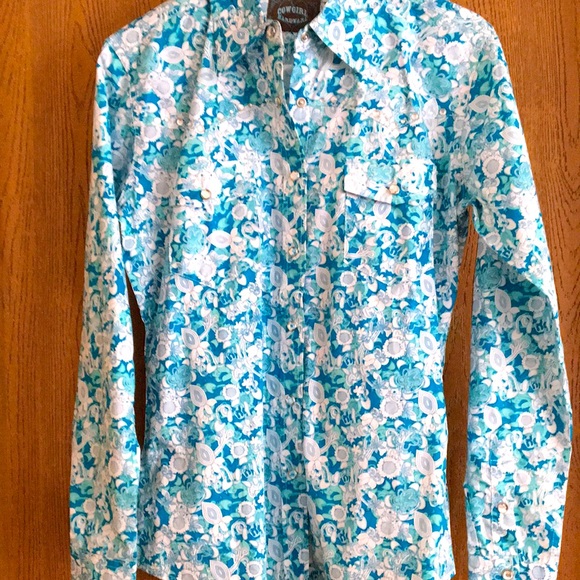Tops - Cowgirl hardware womans shirt